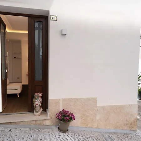 Apartament Dimora Quintessenza *
